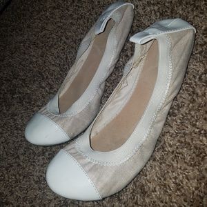 OLD NAVY Fold-In Flats (Size 8)